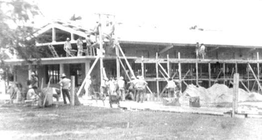 Archivo:Construciónde los pinos.jpg