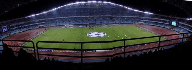 Archivo:Estadio Real Sociedad de Fútbol.jpg