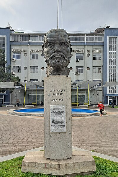 Archivo:Busto José Joaquín Aguirre, Hospital Clin. Univ. de Chile.jpg
