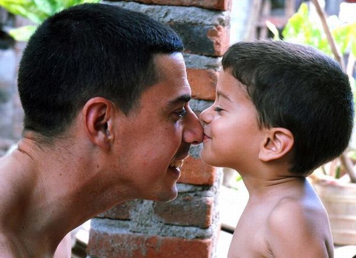 Archivo:Dia-de-los-padres-en-cuba-foto-yaciel-peña.jpg