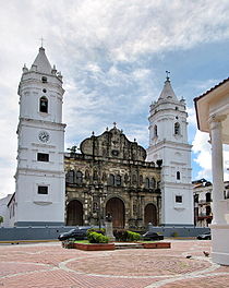Panama Catedral Metropolitana.jpg