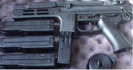 Archivo:1Spectre1 M4.jpg