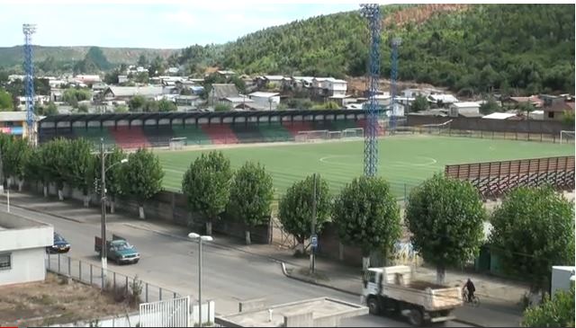 Archivo:Estadio Municipal Raúl Erazo Curanilahue.jpg