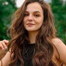 Aslıhan Kapanşahin.jpg