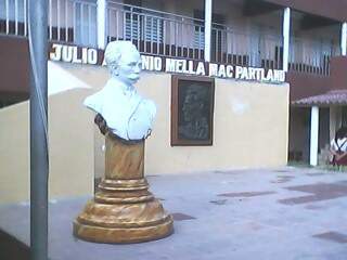 Archivo:Esc j a mella plazoleta.jpg