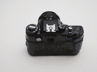Una cámara SLR fabricada por la marca rusa Zenit.gif