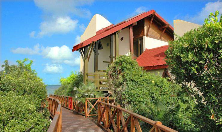 Archivo:Villa-las-brujaspuentesobreelmangle 05 0.jpg