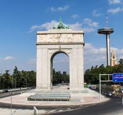 Archivo:Arco triunfo madid.jpg