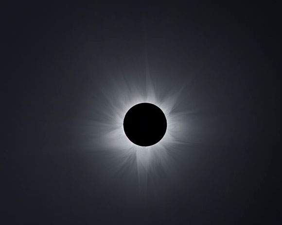 Archivo:Composición de corona.jpg