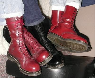 Archivo:Martins-botas.jpg
