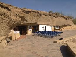 Presentacion cueva del hermano pedro.jpg