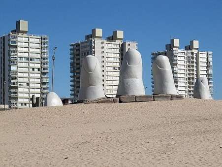 Archivo:Monumento al ahogado 1.jpeg