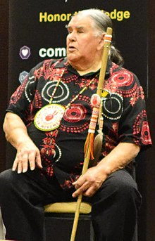 Clyde bellecourt.jpg