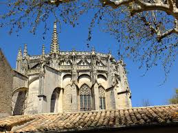 Catedral Saint-Vincent.jpg