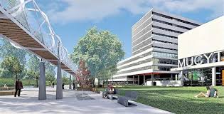 Archivo:Edificio del M de C T e I.jpg