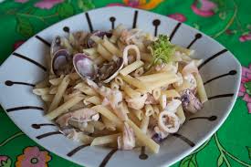 Archivo:Macarrones con pescado.jpg