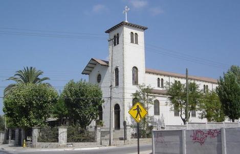 Archivo:Parroquia-San-Nicolás de Bari, Villa Alemana.jpg