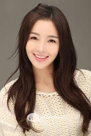 Archivo:Nam Gyu Ri.jpg