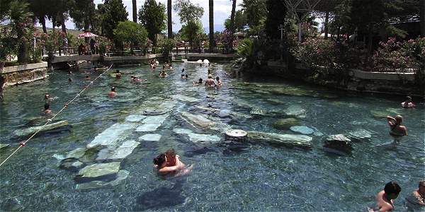 Archivo:Pamukkale6.jpg