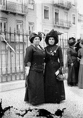 270px-Carolina Beatriz Ângelo e Ana de Castro Osório.jpg