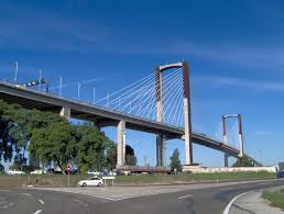 Puente del V Centenario 2.jpg