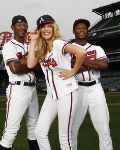 C76c4e32be715b30b7ca2ba6aae0697e--justin-upton-covers-sports.jpg