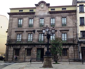 Archivo:Casa d Consulado (A Coruña).jpeg