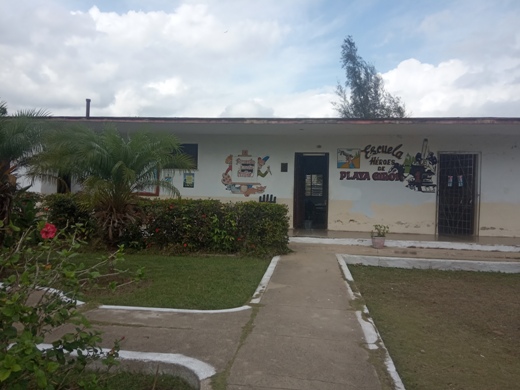 Archivo:Heroes Playa2 .jpg