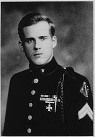 Archivo:Eugene sledge.jpg