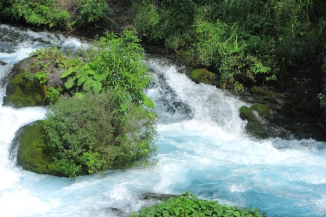 Rapidos-rafting-en-el-descabezadero.jpg