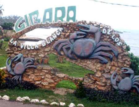 Archivo:Entrada de gibara 1.jpg