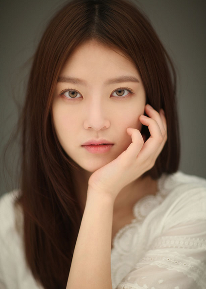 Archivo:Gong Seung Yun.png