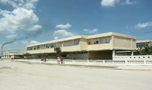 Archivo:Hospital Alberto Fernández.jpg