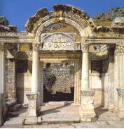Templo hadrianus.JPG