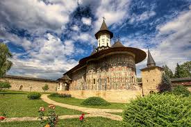 Monasterio de Voroneț.jpg