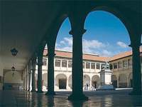 Universidad de oviedo.jpg