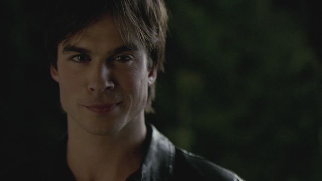 Archivo:Damon 1x01 primera aparición.jpg