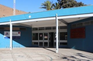 Archivo:Hospital Víctor Moll de Cabildo.jpeg