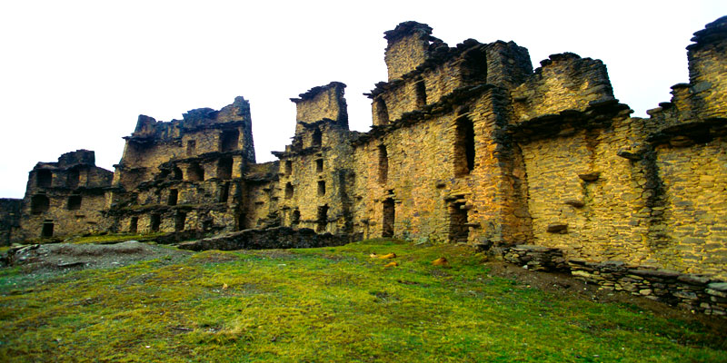 Archivo:Rascacielos Incas de Tantamayo.jpg