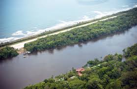 Archivo:Aeropuerto Tortuguero.jpeg