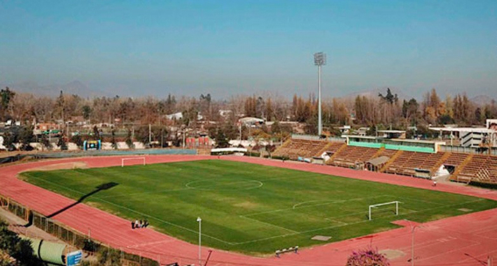 Archivo:Estadio La Pintana.jpg