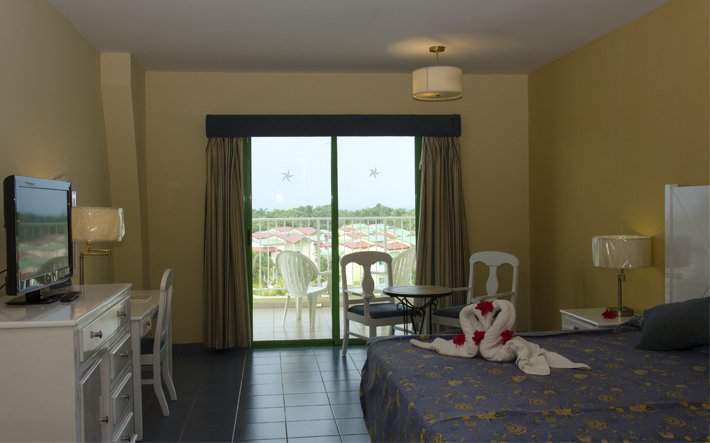 Archivo:TAINOSHABITACIONESMedia 11025.jpg