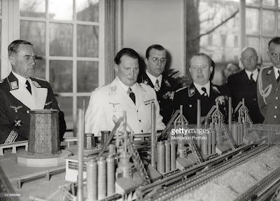 Archivo:Hermann Goering Cuatrienal.jpg