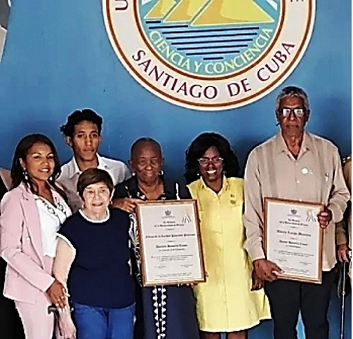 Archivo:Fátima Patterson y Alberto Lescaille Doctor Honoris Causa.jpg