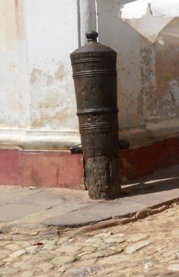 Cañones boca abajo.jpg