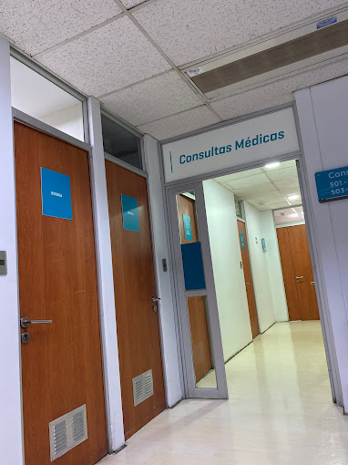 Archivo:Consultas médicas RedSalud Rancagua.jpg