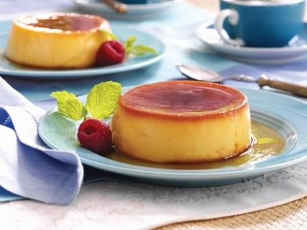 Archivo:Flan de huevo con coco rallado.jpg
