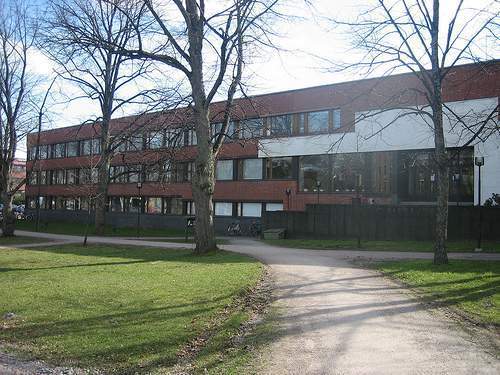 Archivo:Alvar Aalto.Biblioteca de la Universidad Técnica de Otaniemi.4.jpg