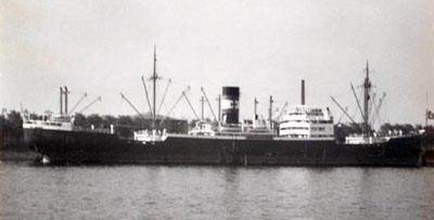 Archivo:Crucero auxiliar Pengüin.jpg