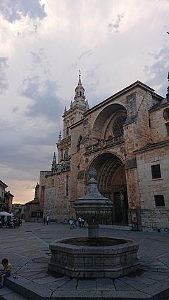El Burgo de Osma Cathedral, Burgo de Osma, Soria (Spain).jpg